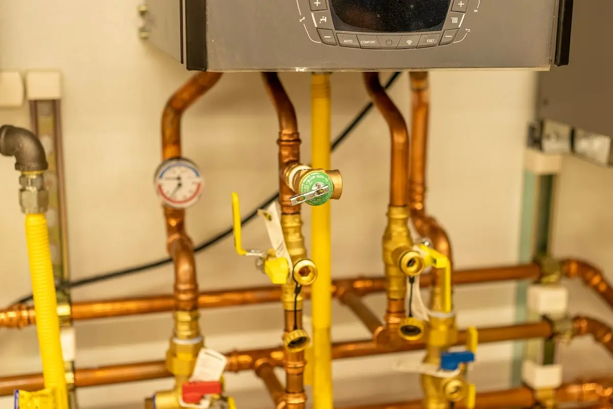 Licensed technician providing Emergency Plumbing for a homeowner in Northridge